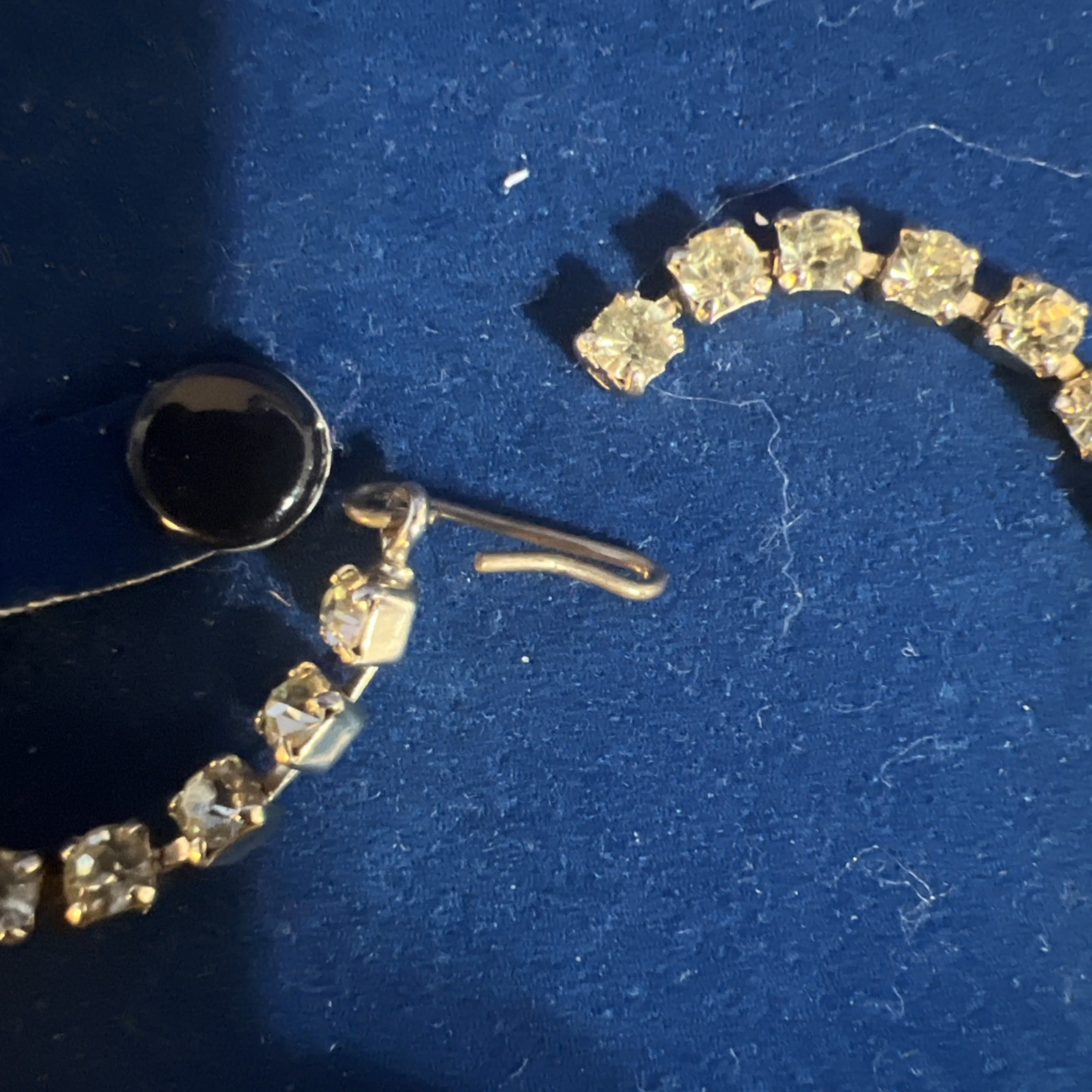 Unbranded Silver Necklace, 10 varying size Amber Stones W/ Tinted Zircon. Nice!