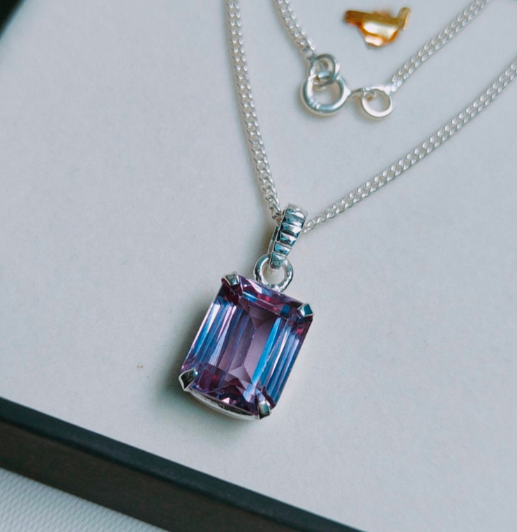 Natural Alexandrite 100% Color Change Gemstone Pendant 925 Sterling Silver