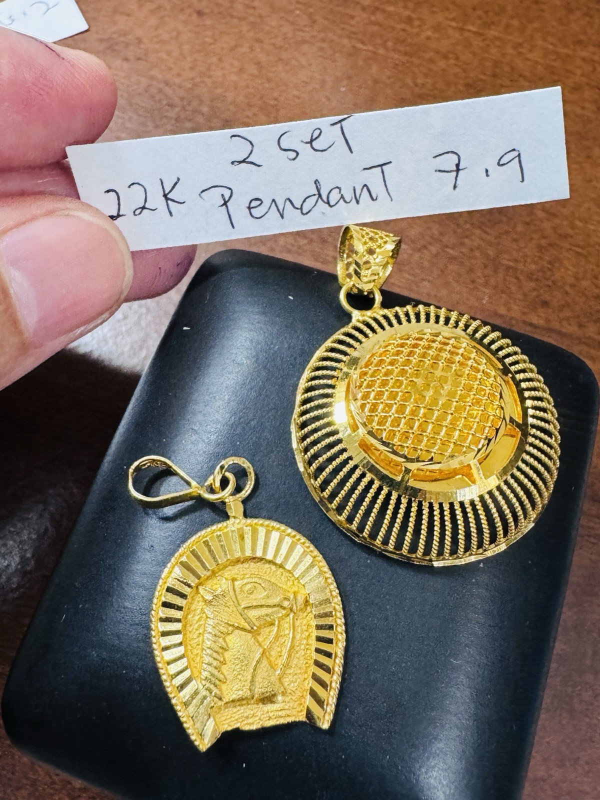RARE Gold Two Set of Pendant 21K Horseshoe & 22K Round 7.9g