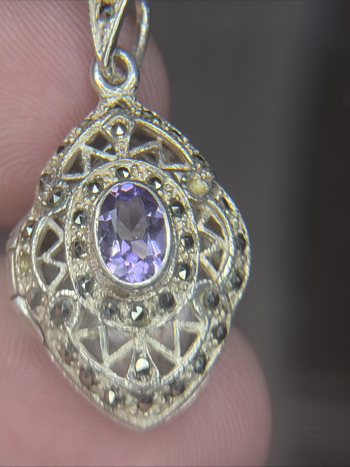 Gorgeous Amethyst Gemstone Vintage Pendant .925 Sterling Silver jewelry