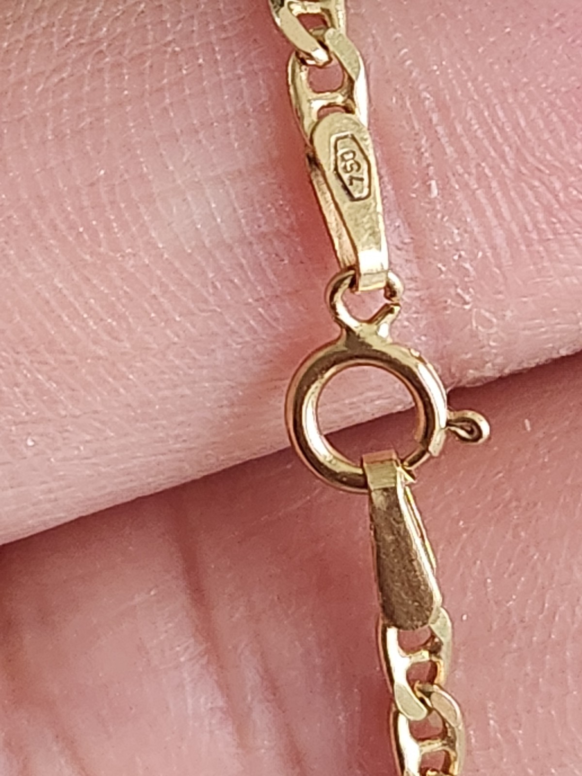 750 18K 750 (Italy?) Yellow Gold Cuban Links NECKLACE- ☆1236 VI/ 6.23 Grams