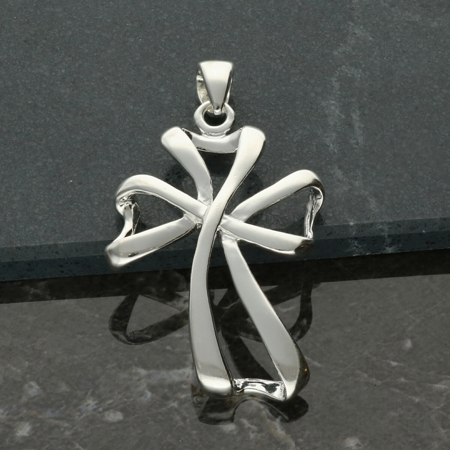 925 Sterling Silver Clover Leaf Cross Pendant Necklace & Optional Chain Gift Box