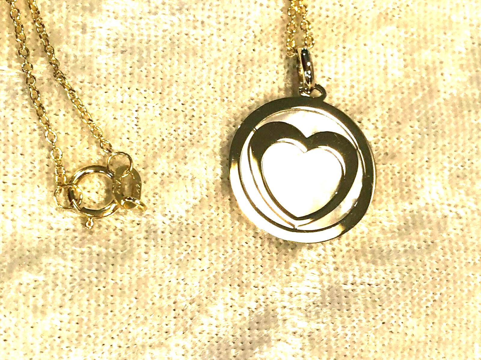 ITALIAN GOLD 14K YELLOW GOLD & MOTHER-OF-PEARL HEART PENDANT + CHAIN (M4971G-62)