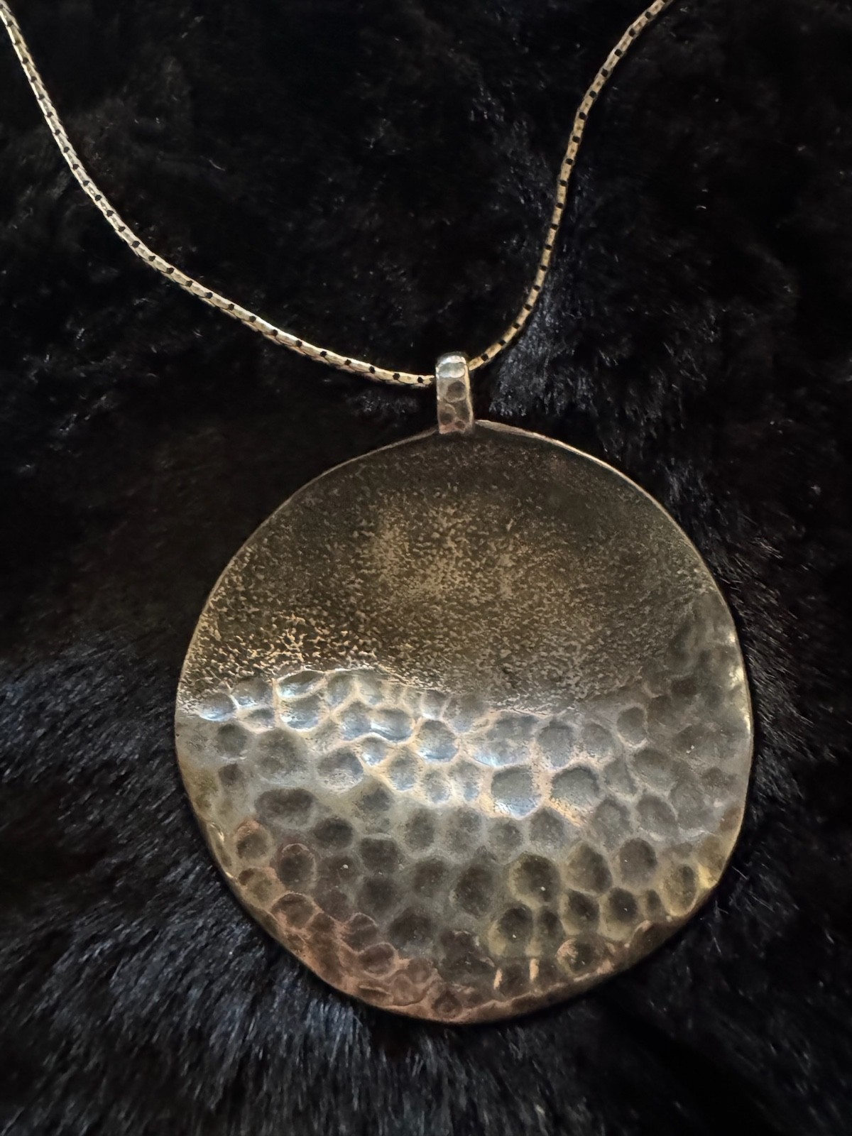 Vintage Silpada .925 Large Oxidized Curved Hammered Disc Neclace 17″