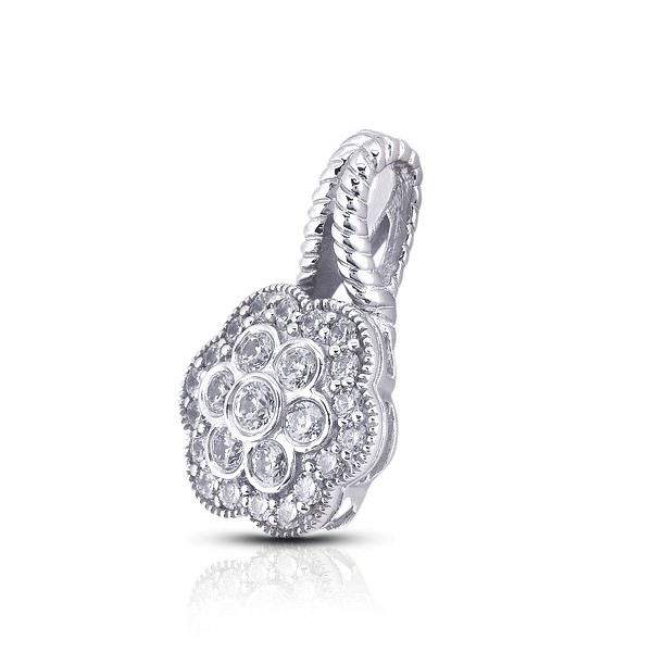 0.82ctw E/VS1 Round Cut Earth Mined Certified Diamonds Platinum Pendant + Chain