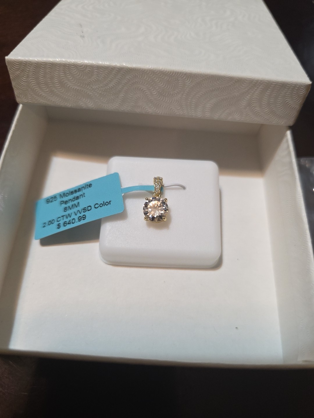 925 Moissanite Pendant 8MM 2.00 CTW VVSD Color