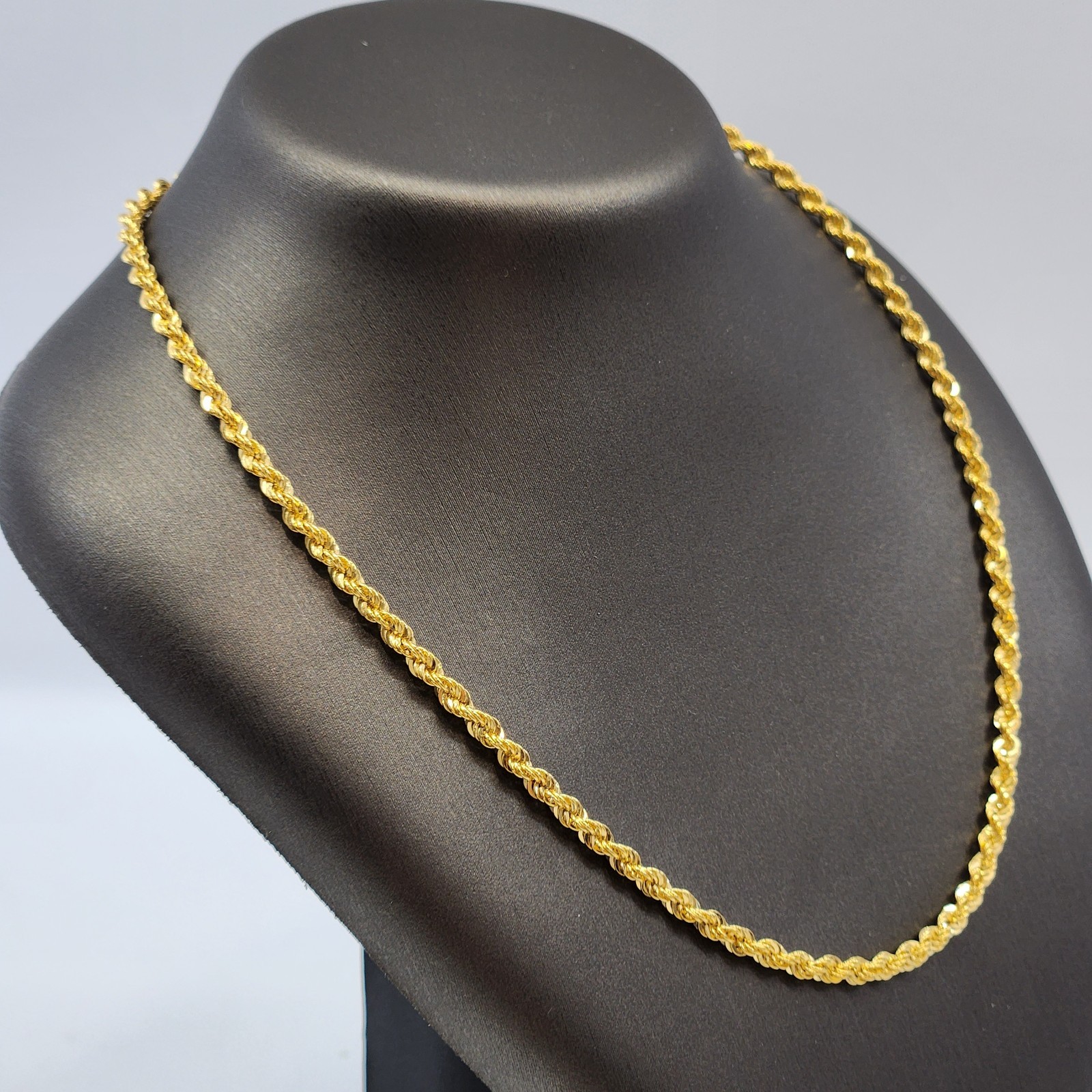 9ct Yellow Gold Rope Chain | Length: 55cm / 22″ | Width: 2.2mm / 0.09″