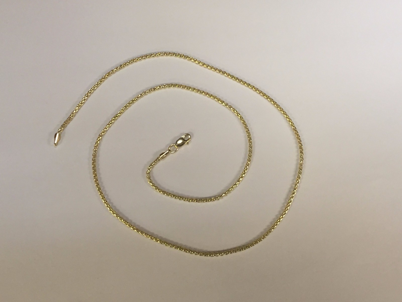 14k Yellow Gold 18″ Round Box Link Pendant Chain/Necklace 1.3 mm 2 Grams