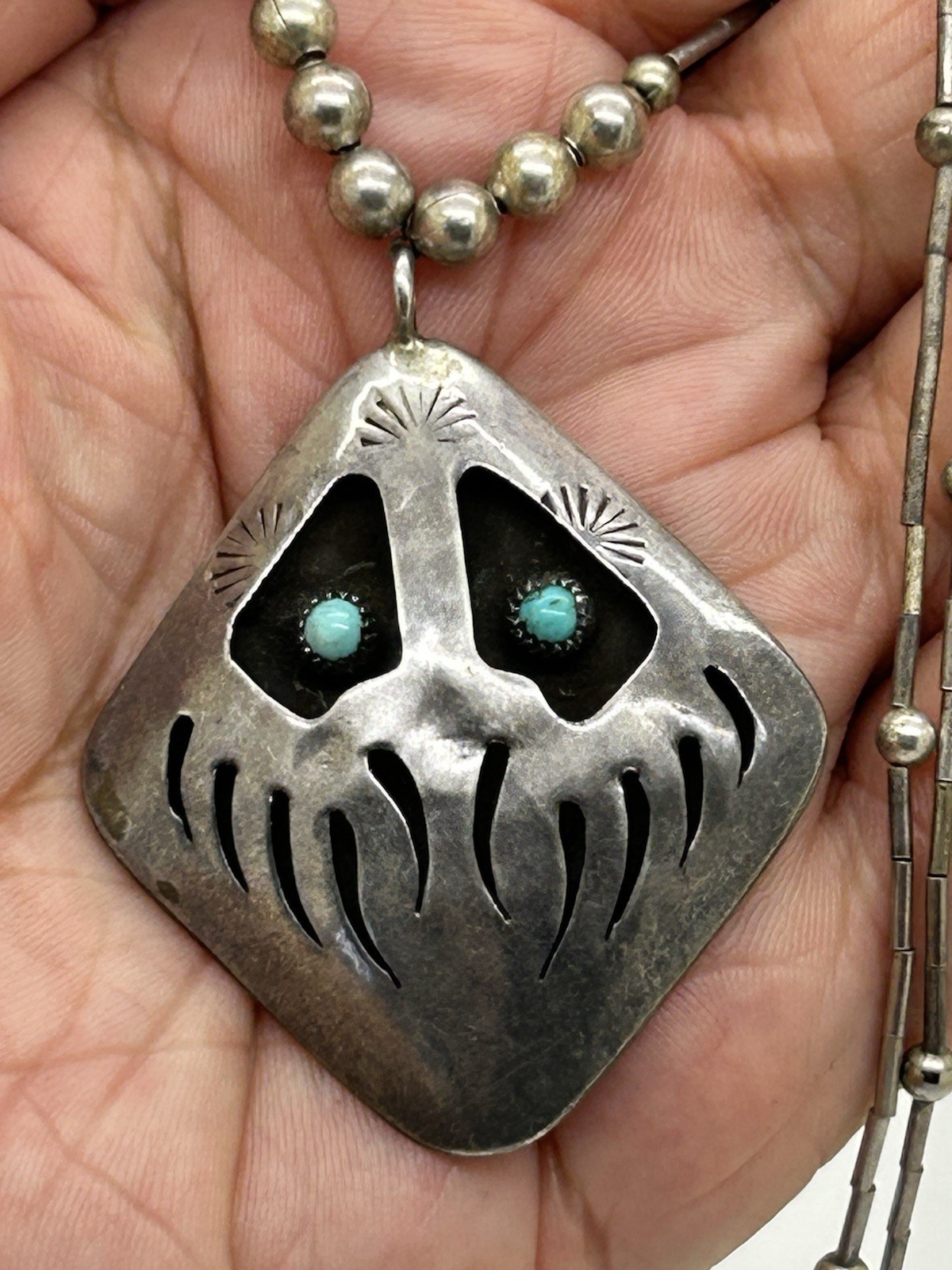 925 Sterling Vintage Signed DM Southwestern Forged Silver & Turquoise Necklace.