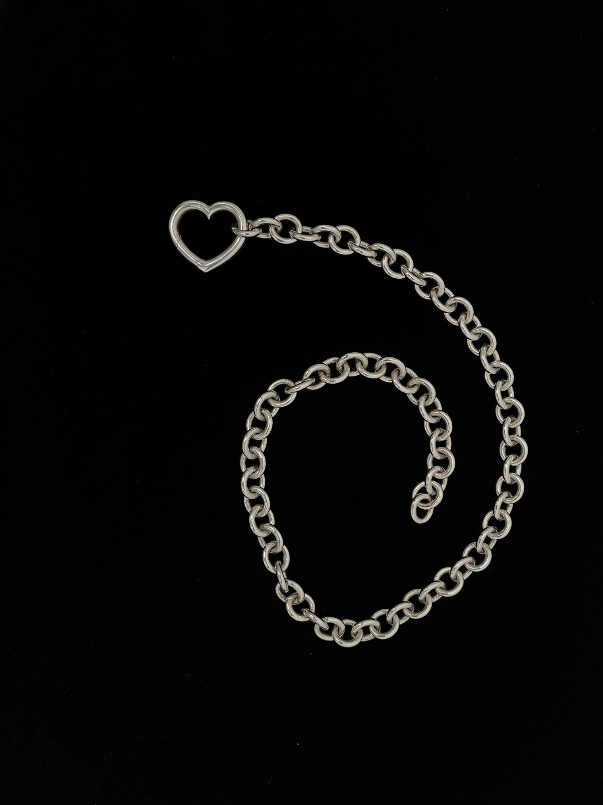 Tiffany & Co Silver Heart Clasp Chain Link Necklace 16″ Excellent Condition.