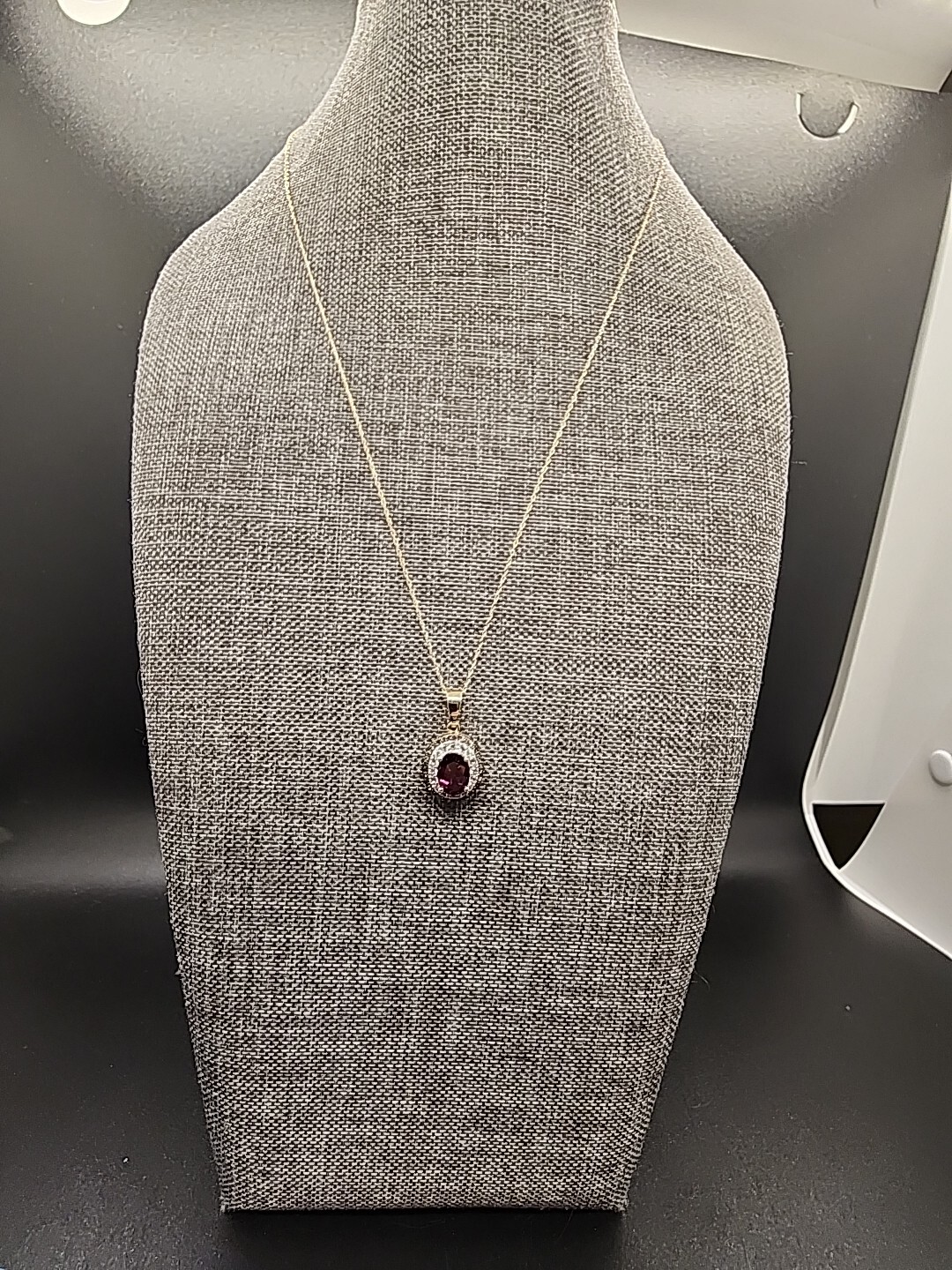 Grape Color Garnet 10k Yellow Gold Pendant With Chain 1.69ctw NIB JTV GCG013