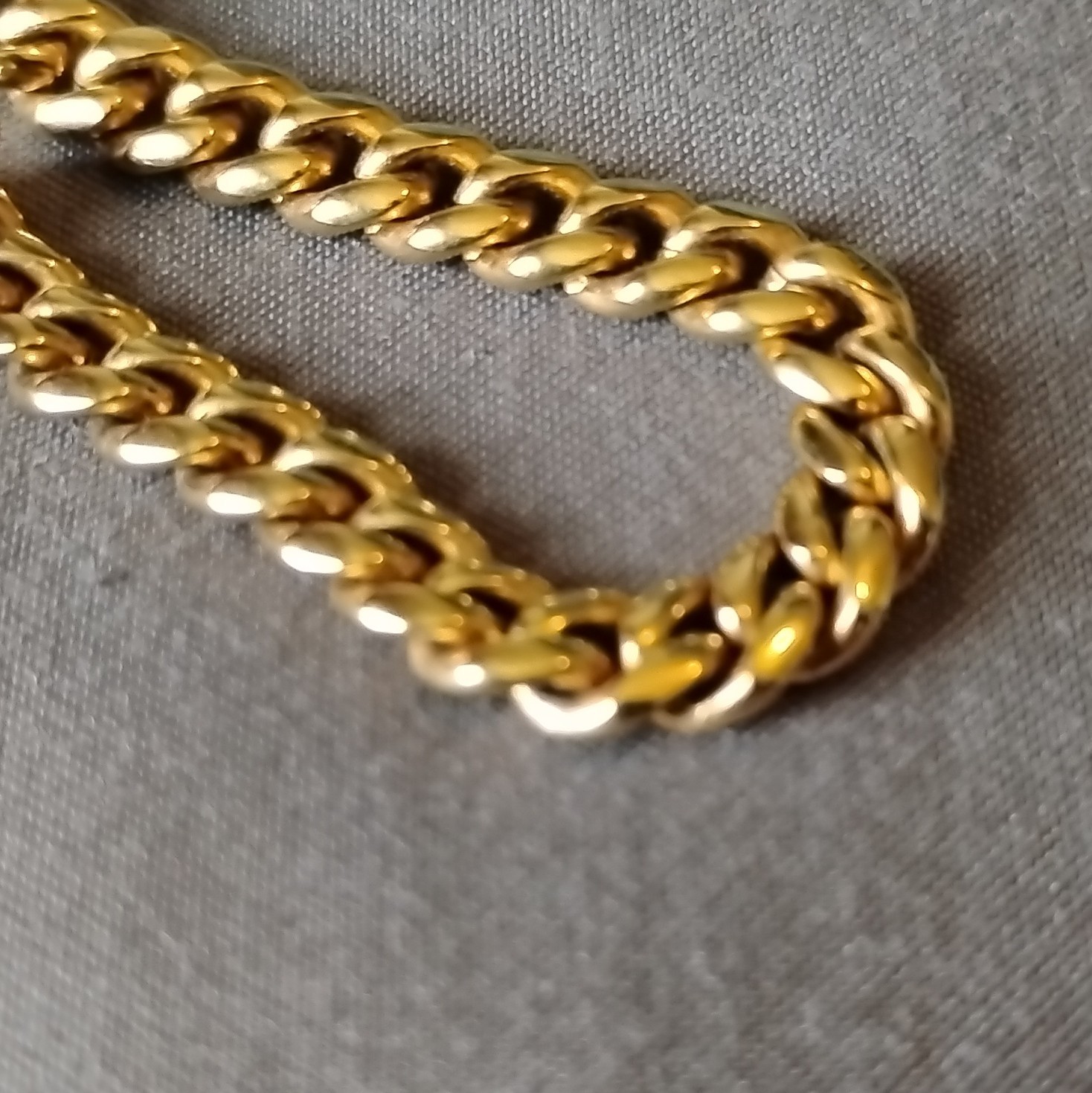SPCY Brand Yellow Gold Curb Link Chain Necklace 28″ Long