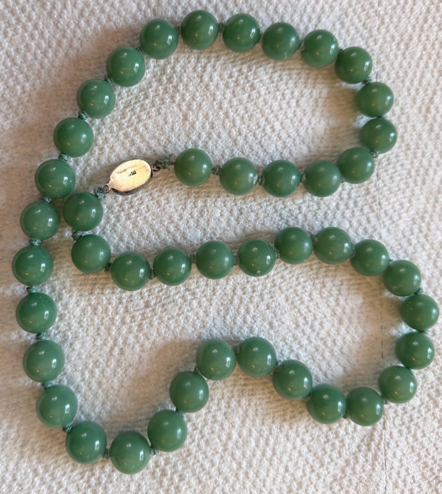 Vintage Chinese Green Jade Necklace w. Silver Filigree Floral Clasp, 23.5 inches