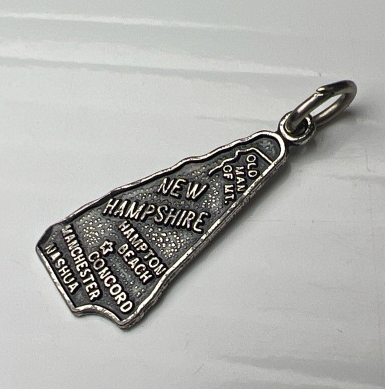 925 Sterling Silver Retro Charm Pendant New Hampshire USA Hampton Beach Old Man