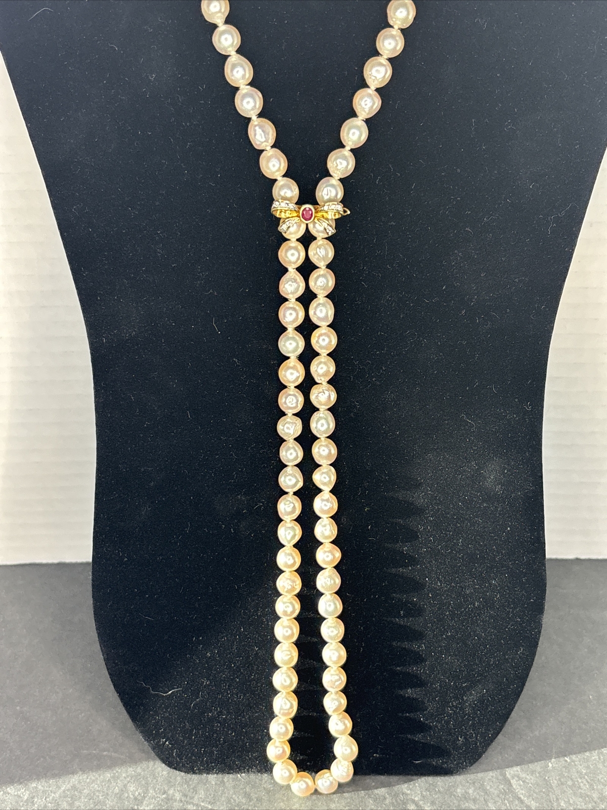 VTG 31” Pearl Necklace 14K Gold Diamond Clasp & Gold Ruby Diamond Bow Enhancer