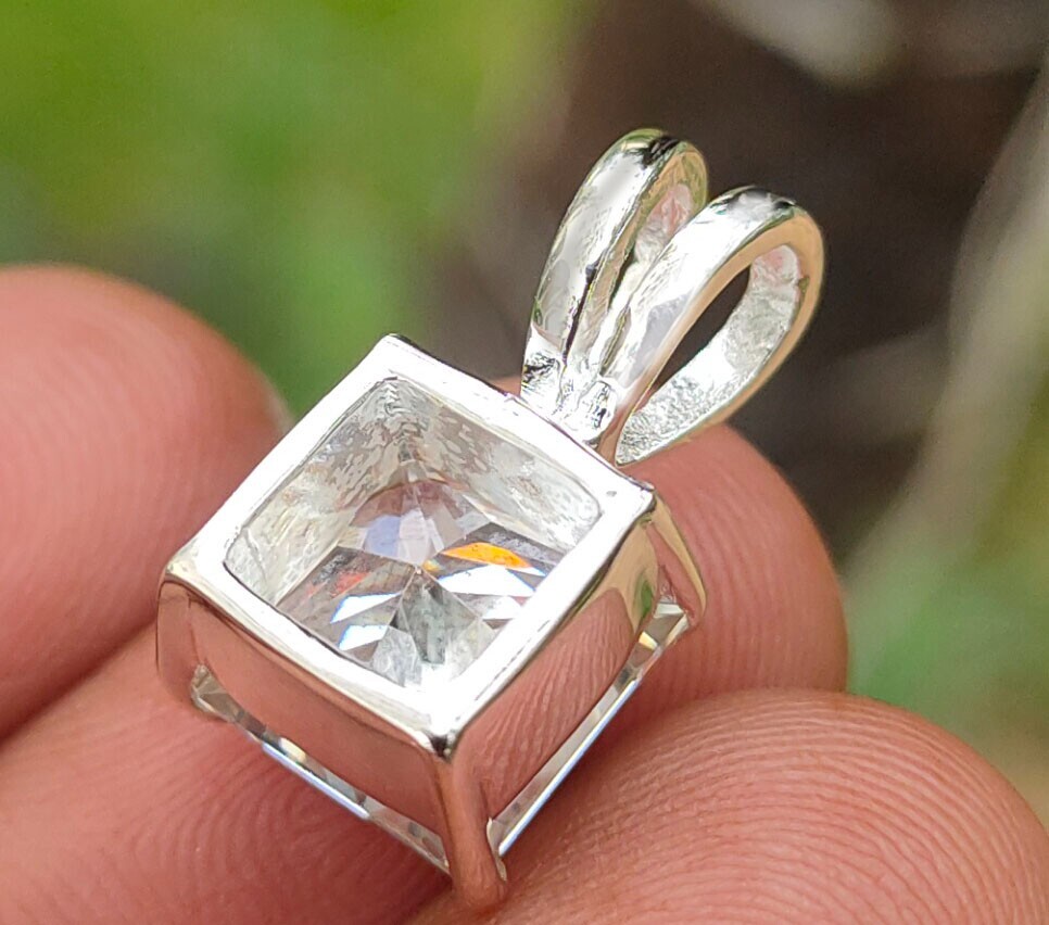 4 Ct Princess Cut White Diamond Solitaire Pendant, Free Diamond Studs