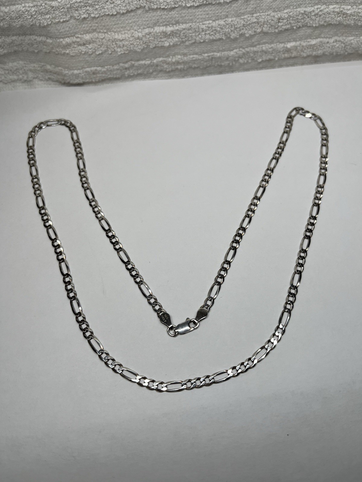 Excellent 925 Sterling Figaro Chain Necklace 22.5” 8.9 Grams Silver !