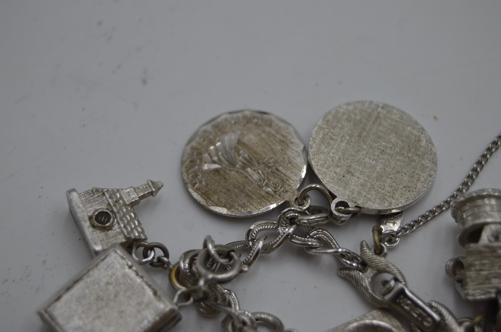 Monet Charm Bracelet W/ 6 Sterling Silver Charms,States,Flag,Santa,7.5″,R14