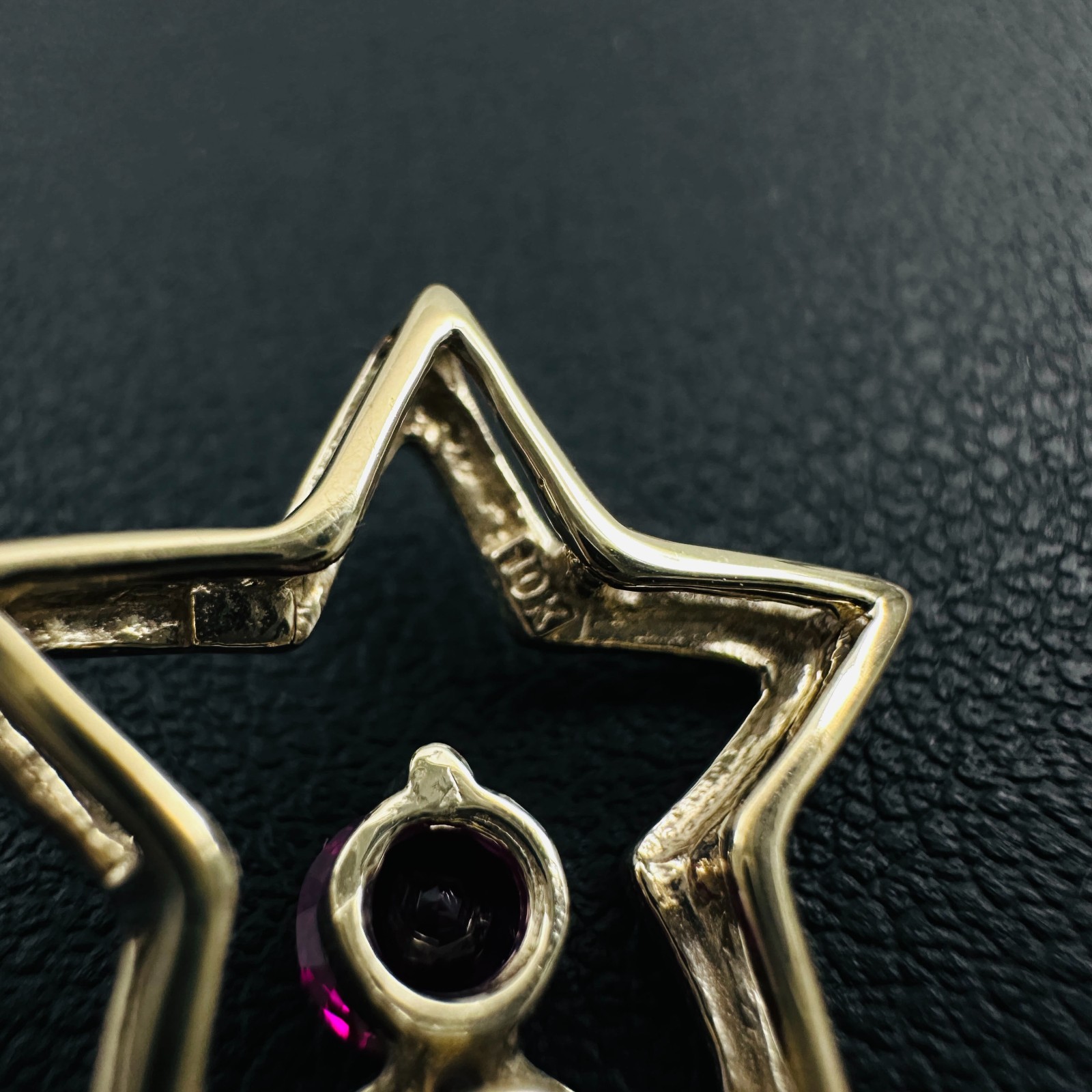 Solid 10K Yellow Gold .25ct Ruby & 7 Diamond Open Star Pendant 16mm, 1.2g