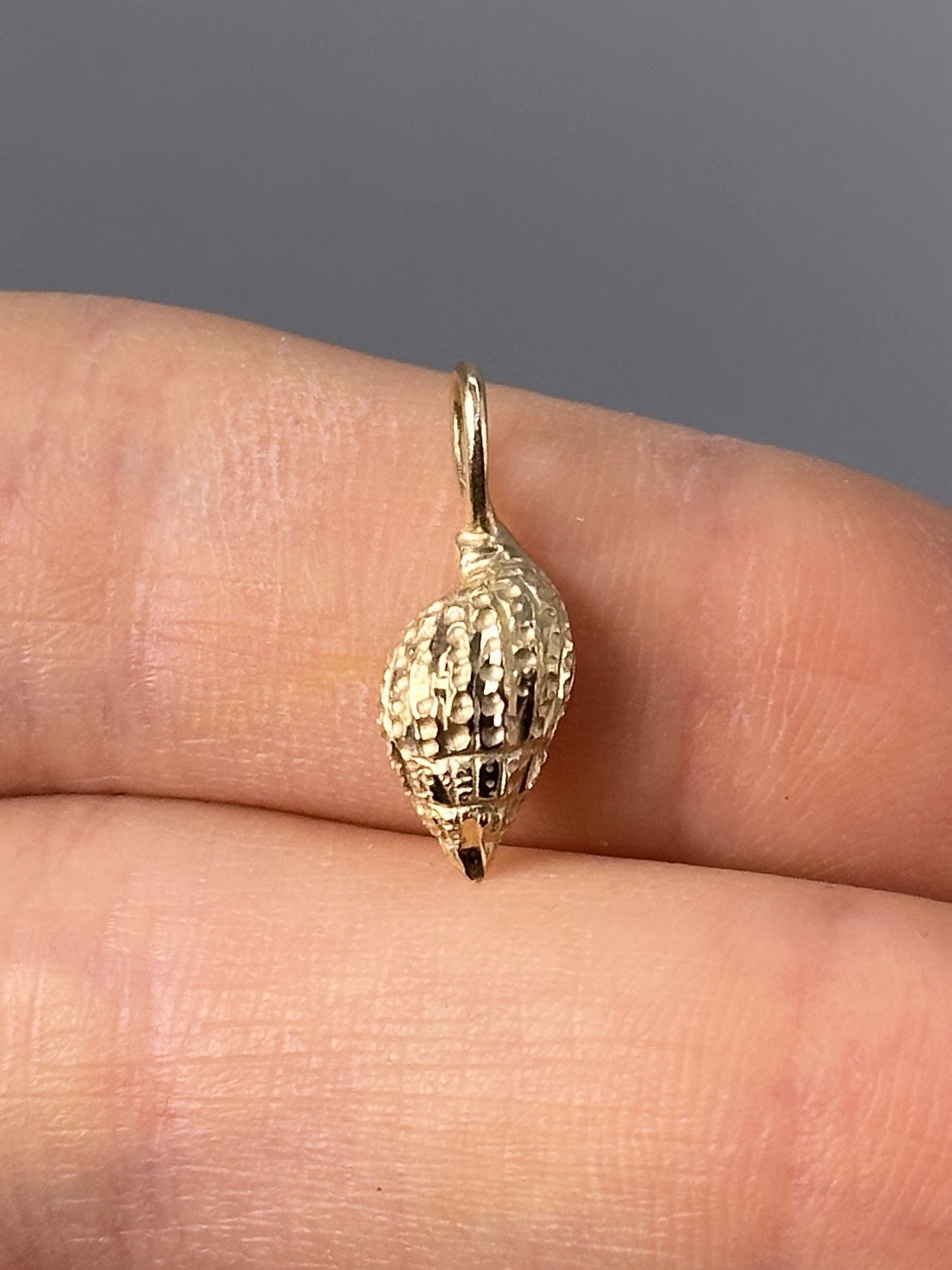 14K Yellow Gold Textured Seashell Charm Pendant, Beach Theme Jewelry