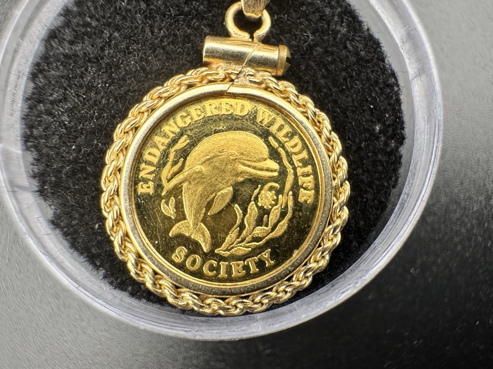 1994 Endangered Wildlife Society 1 Gram .999 Fine Gold Coin Pendant 14K Gold