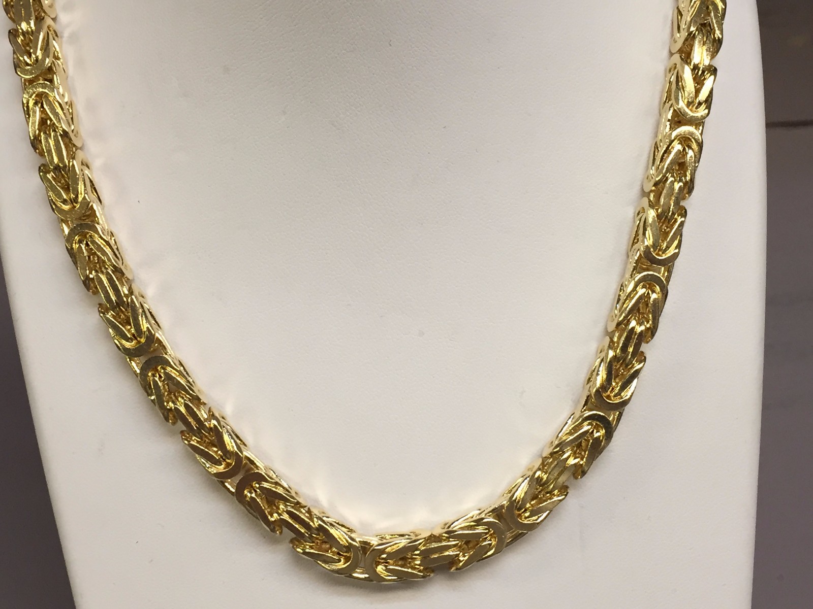 14k Yellow Gold 26″ Solid Byzantine Square Super 6.7mm 200 Grams Chain/Necklace