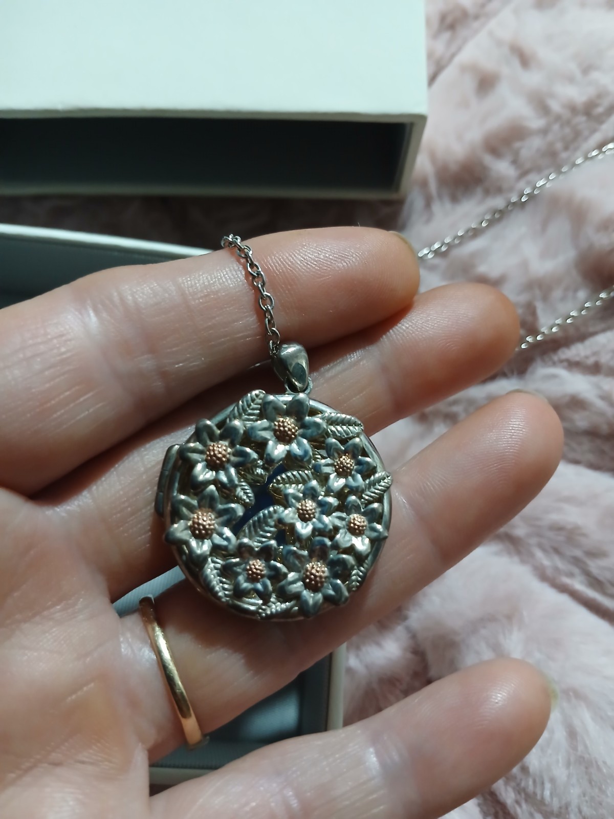 Early Clogau Flower Locket New In Box Never Worn Good Gift Rare Find 🎄