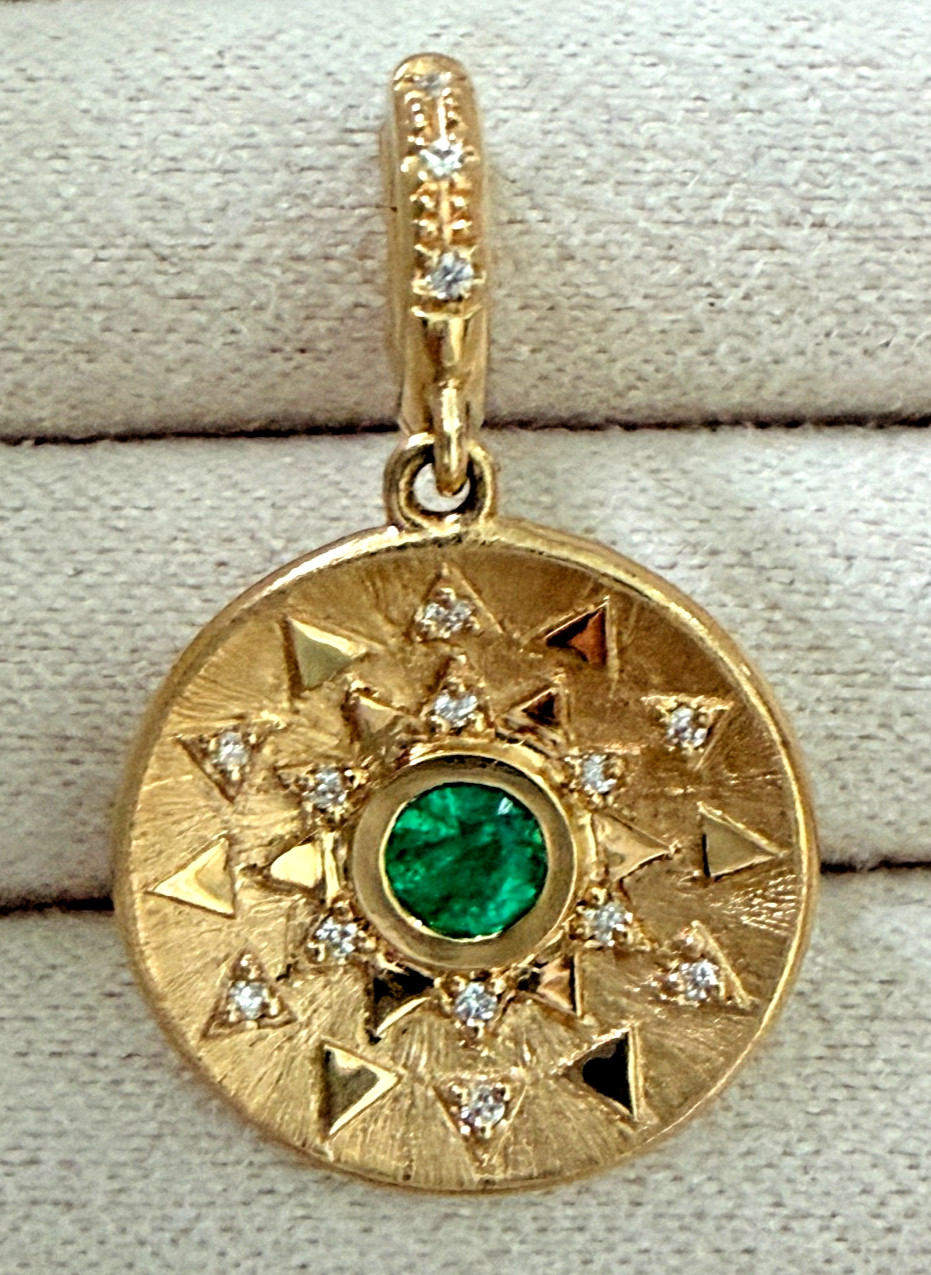 $7250 HARWELL GODFREY 18K Yellow Gold Diamond Emerald Pendant Charm Medallion