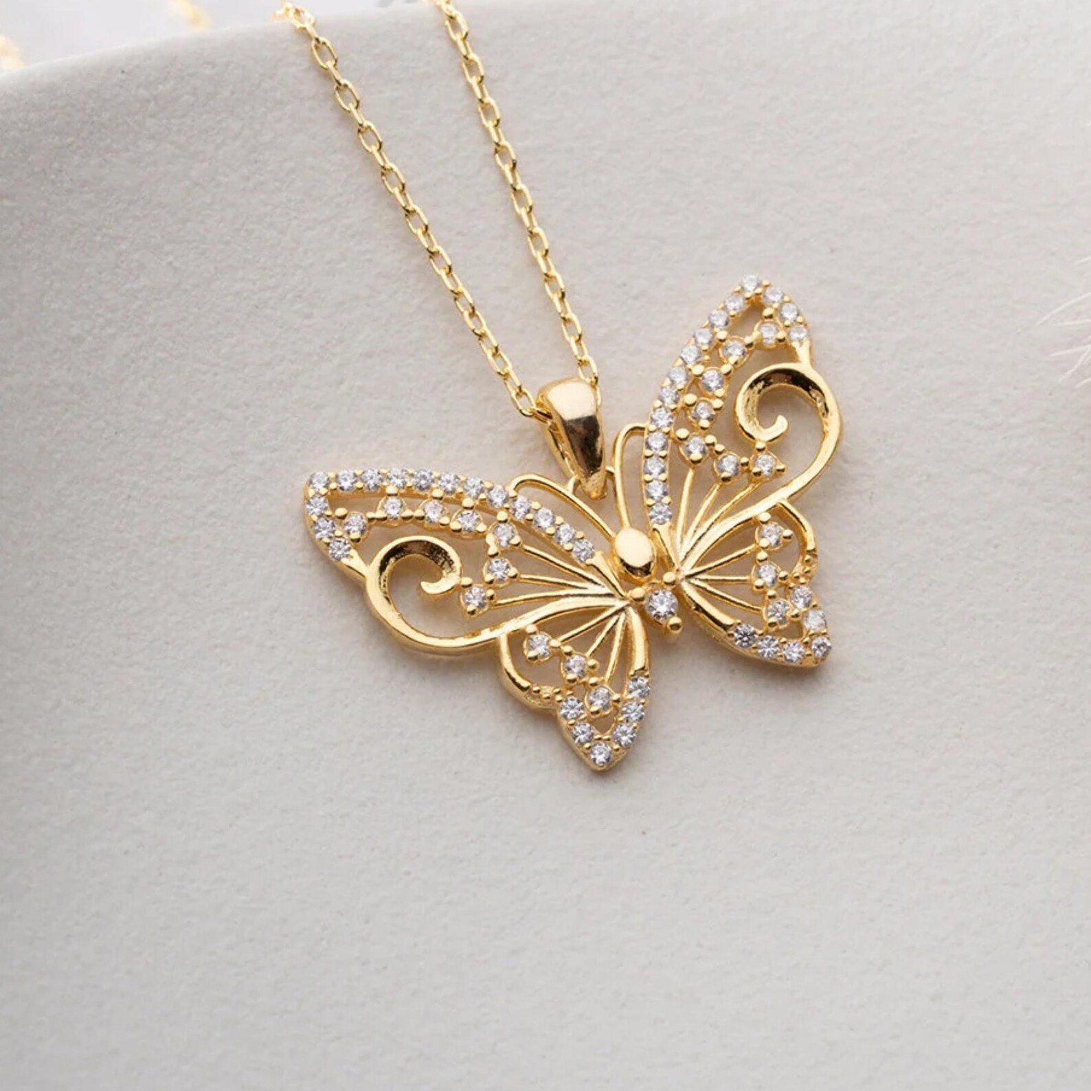 0.80 Ct Round Moissanite Butterfly Shape Womens Necklace 14K Yellow Gold Plated