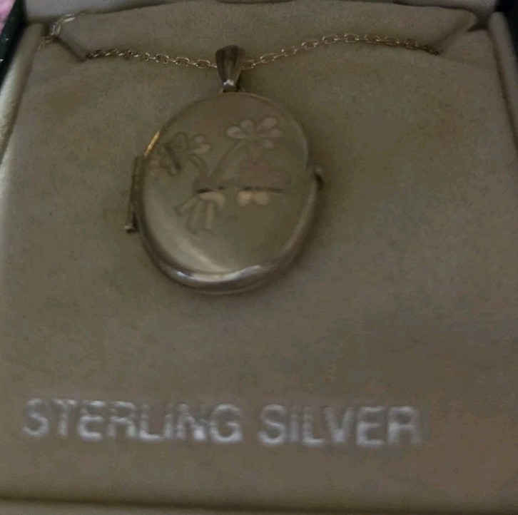 Sterling Silver Oval Etched Shamrock Locket With 18 Inch Chain