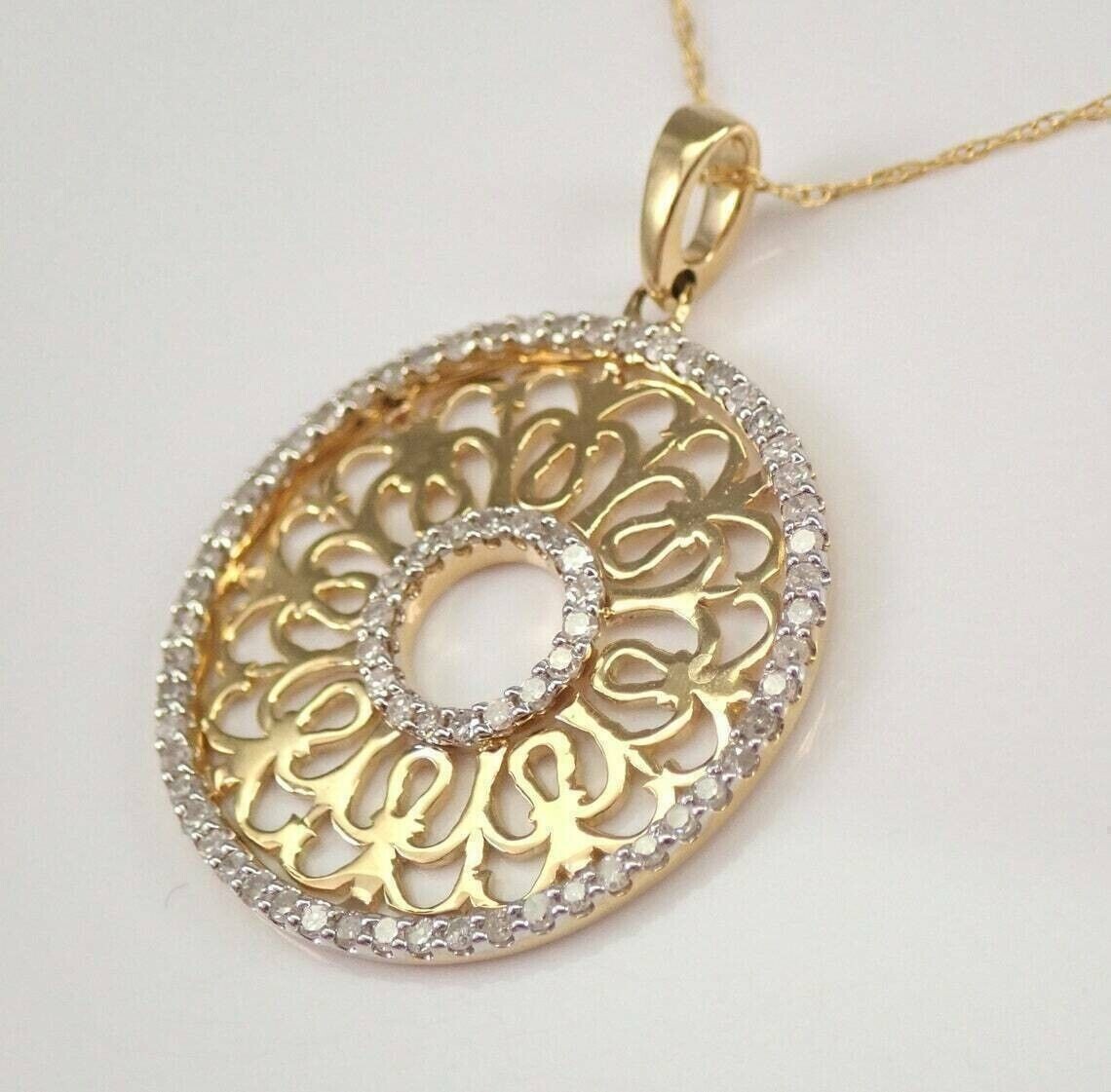 Ladies Art Deco Circle Pendant Necklace 1.22ct VVS Natural Moissanite 925 Silver