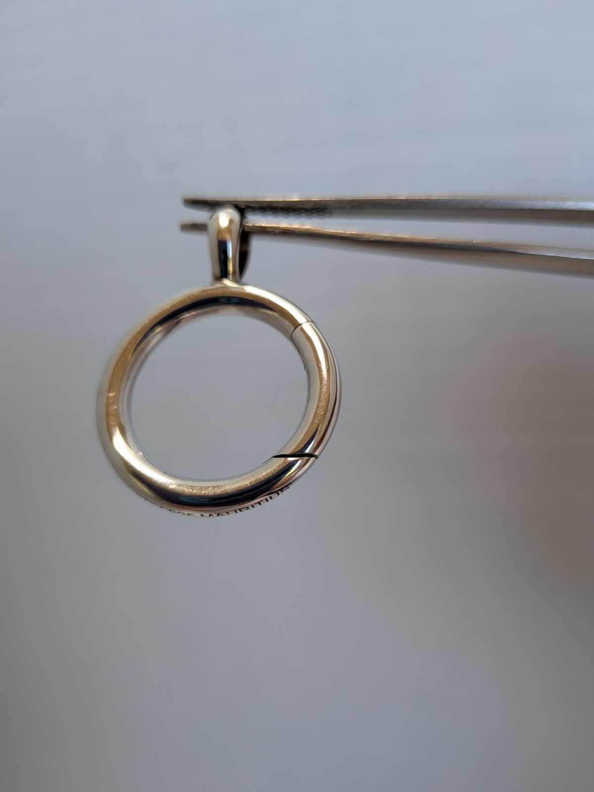 James Avery 925 Silver Circlet Changeable Charm Holder for Necklace Pendant 1″