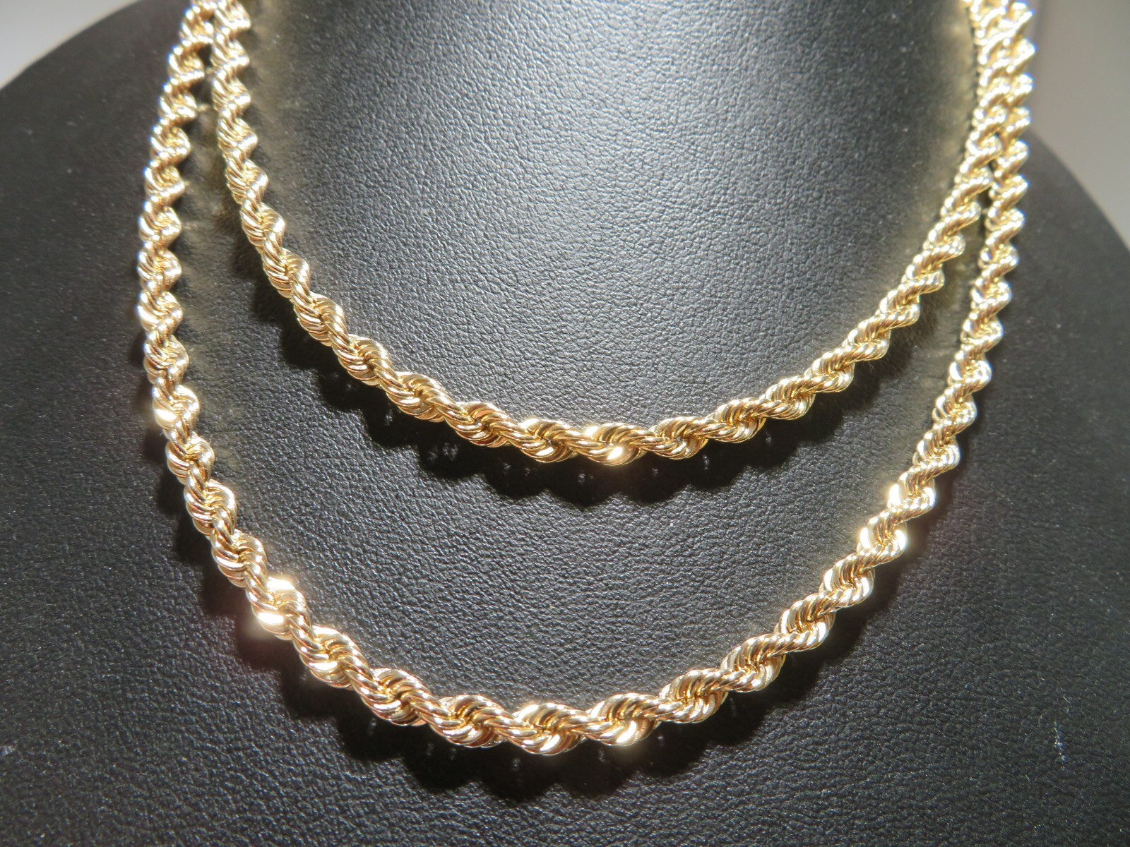 14K YG SOLID ROPE CHAIN 30″ LONG 3.88 MM THICK 42.74 grams (G132430-2)