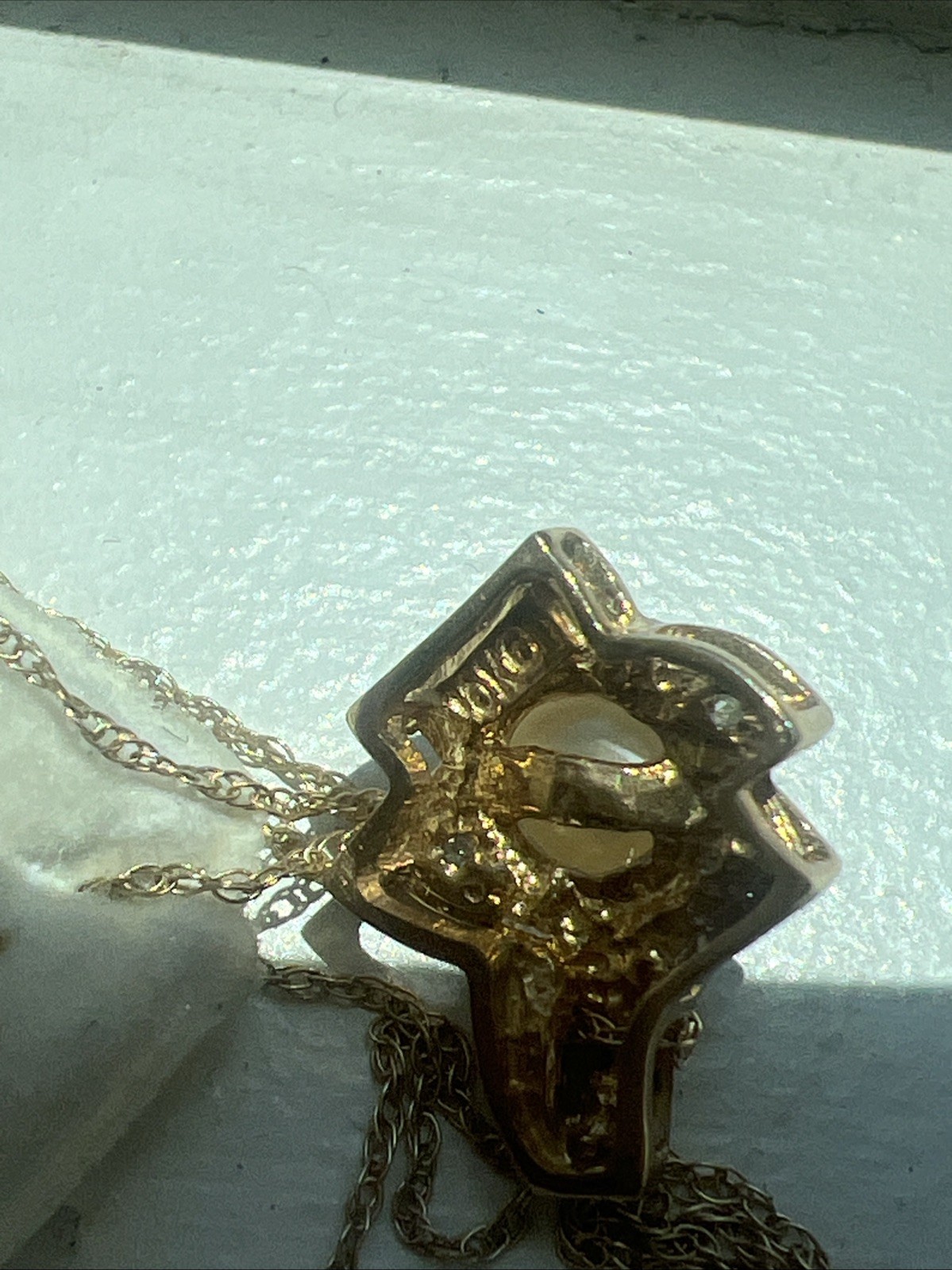 Vintage 10KT Gold Pearl And Diamond Necklace USA 18” Long 2 Grams