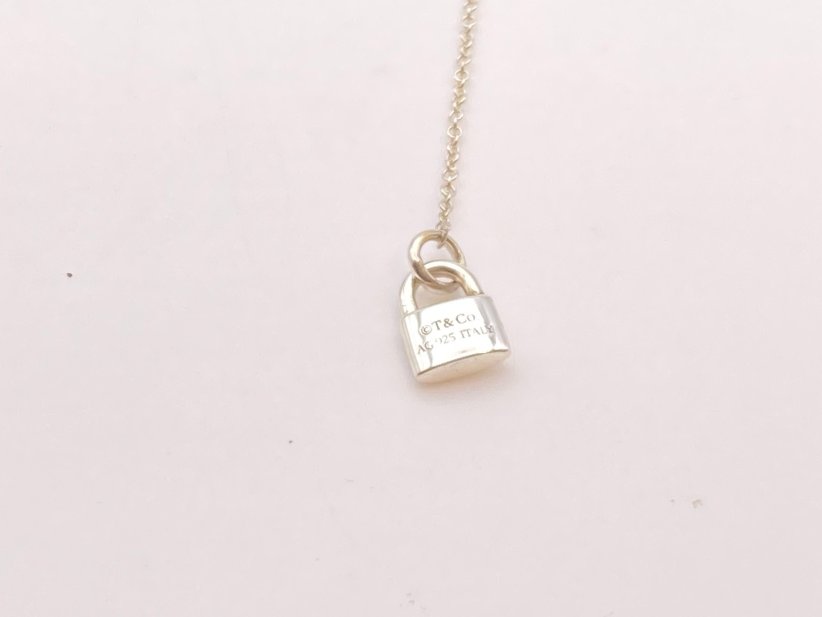Tiffany & Co. Return to LOVE Heart Tag Key Padlock 3.9g Necklace 16-18″ silver