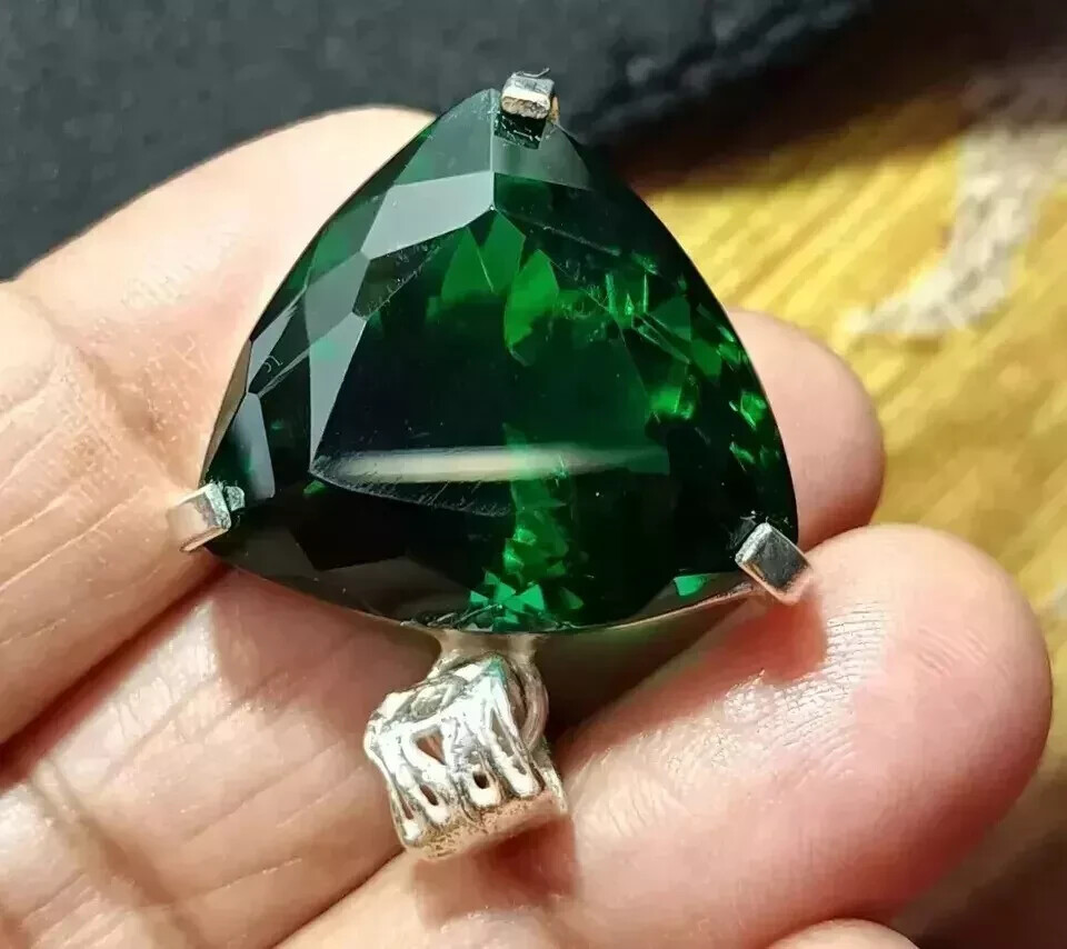 90.65 Ct Natural Tsavorite Green Garnet 925 Solid Silver Pendant Gemstone