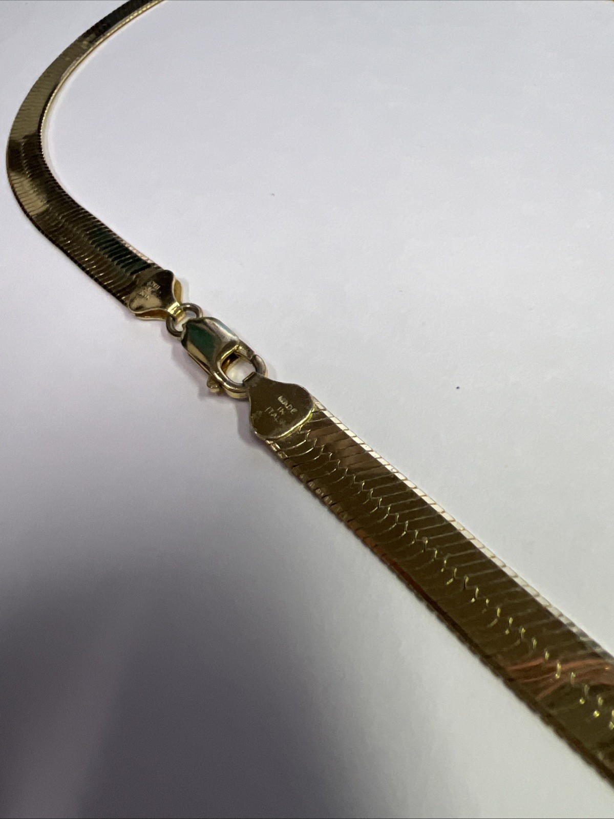 MILOR ITALY 7MM WIDE VTG HERRINGBONE 18″ 23.5GRAM CHAIN NECKLACE GOLD TONE