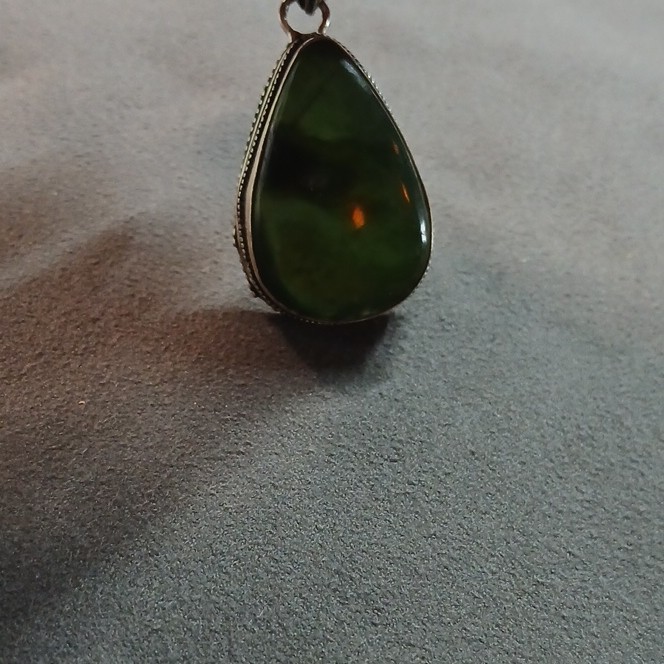 Handmade in India 925 Sterling Silver Teardrop Nephrite Jade Pendant