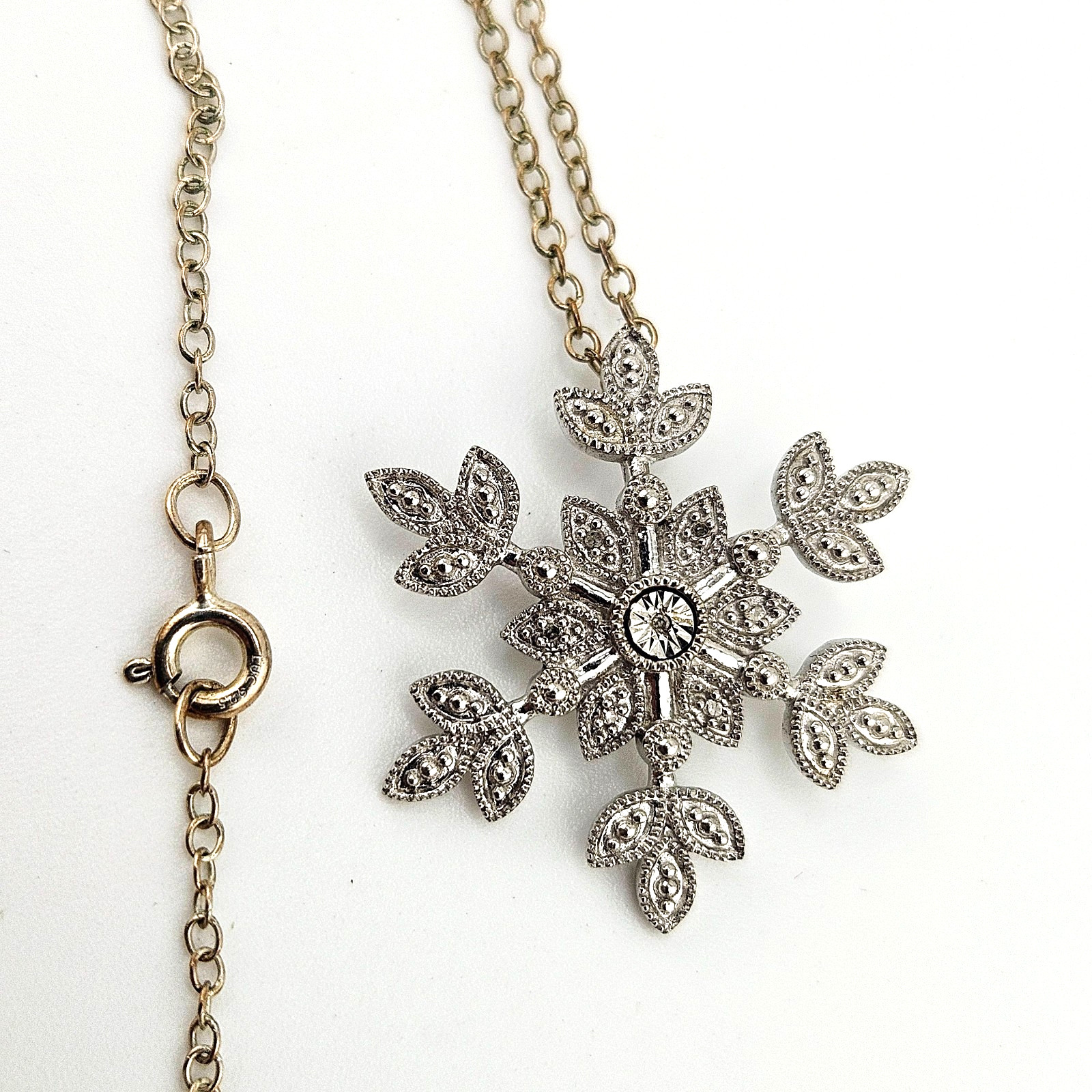 Vintage LUC 925 Sterling Silver Snowflake Pendant Necklace Marcasite Etched 18″