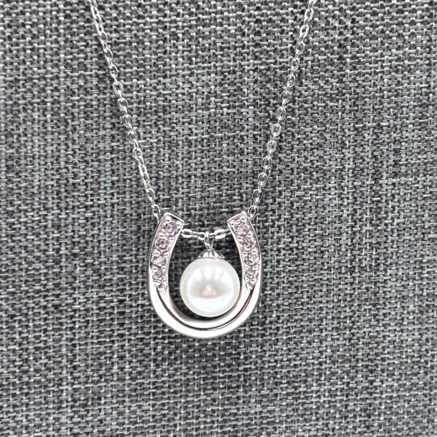 Sterling Silver 925 Horseshoe Pearl Cubic Zirconia Pendant Necklace Silver Tone