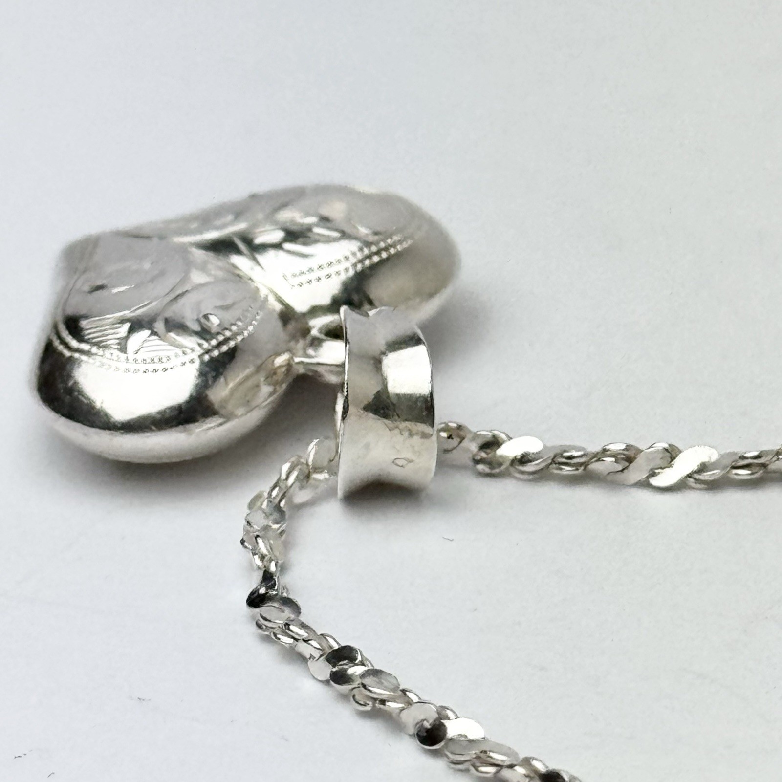 925 Sterling Silver 0.75” Heart Pendant w/ 18.25in Twisted Link Necklace/5.5 Gr