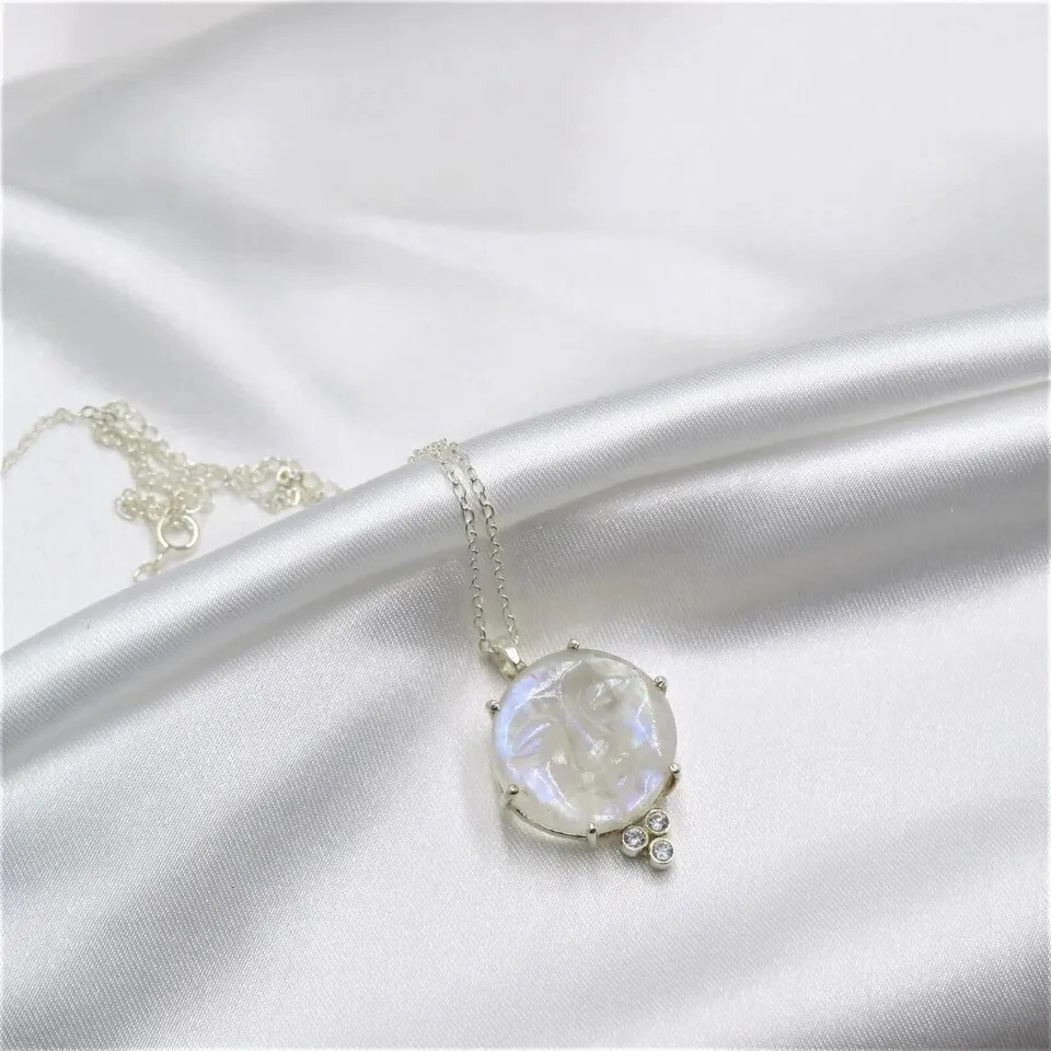 Man In The Moon Moonstone Necklace 925 Sterling Silver Gemstone Handmade Jewelry