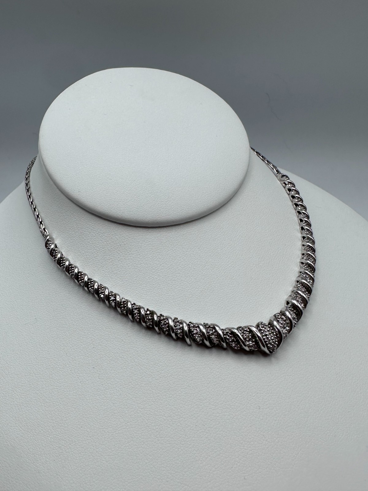 Vintage 925 Sterling Silver Diamond Necklace | Twisted Rope Design | Elegant