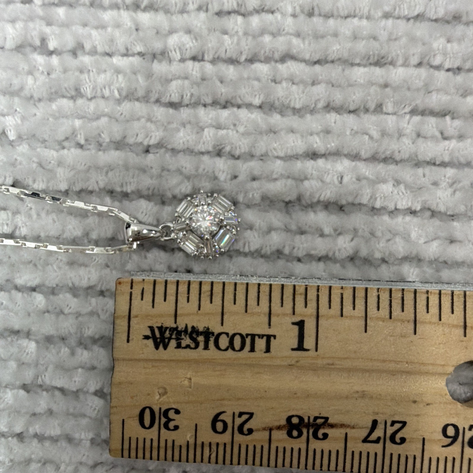 New Moissanite 925 Sterling Silver Round Pendant with Bar Link Necklace 16 Inch