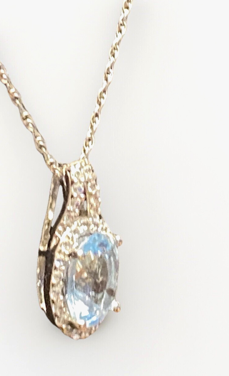 Fine Sterling Silver Chain Necklace & Blue Surrounded by White Topaz 17-1/2″