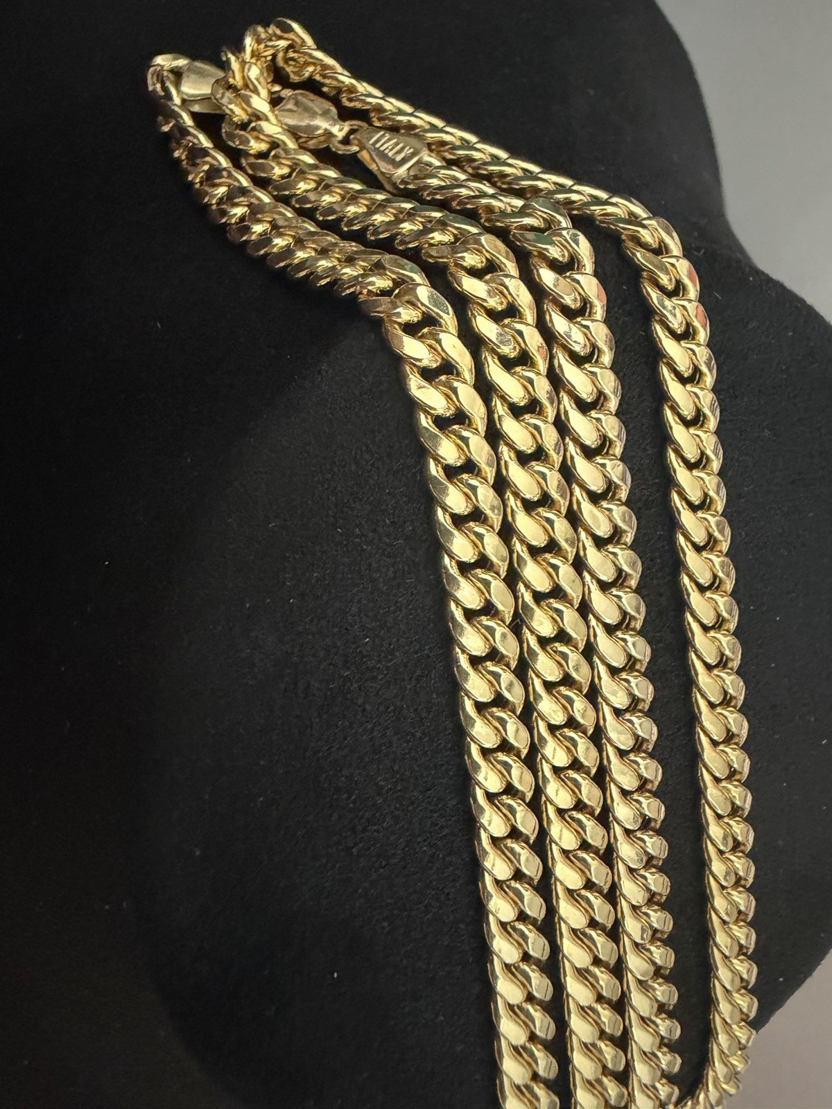 10K Solid Yellow Gold Cuban Link Chain Necklace 22”…Excellent