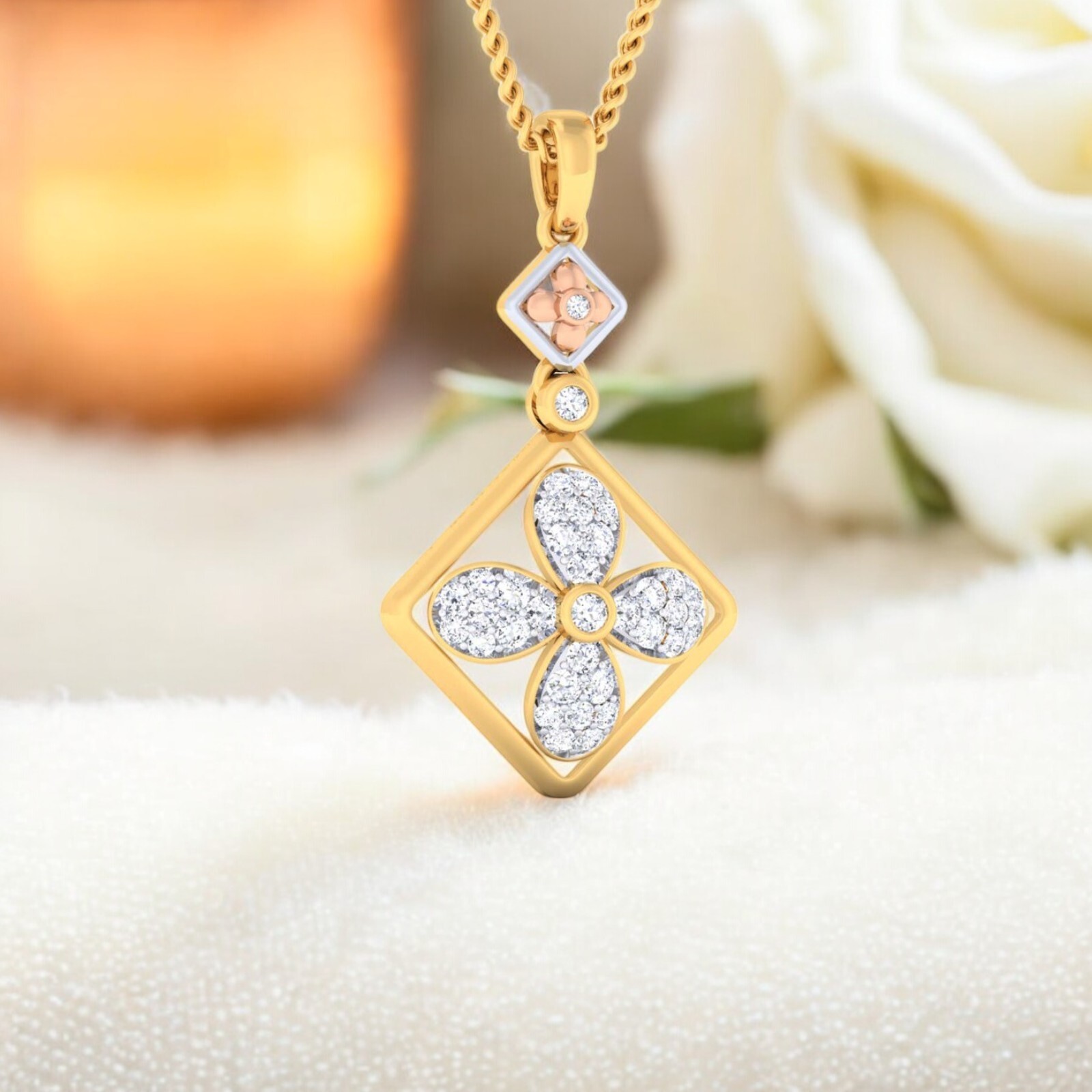0.75 Cts F/VS1 Round Brilliant Cut Natural Diamonds Necklace in 14K Yellow Gold