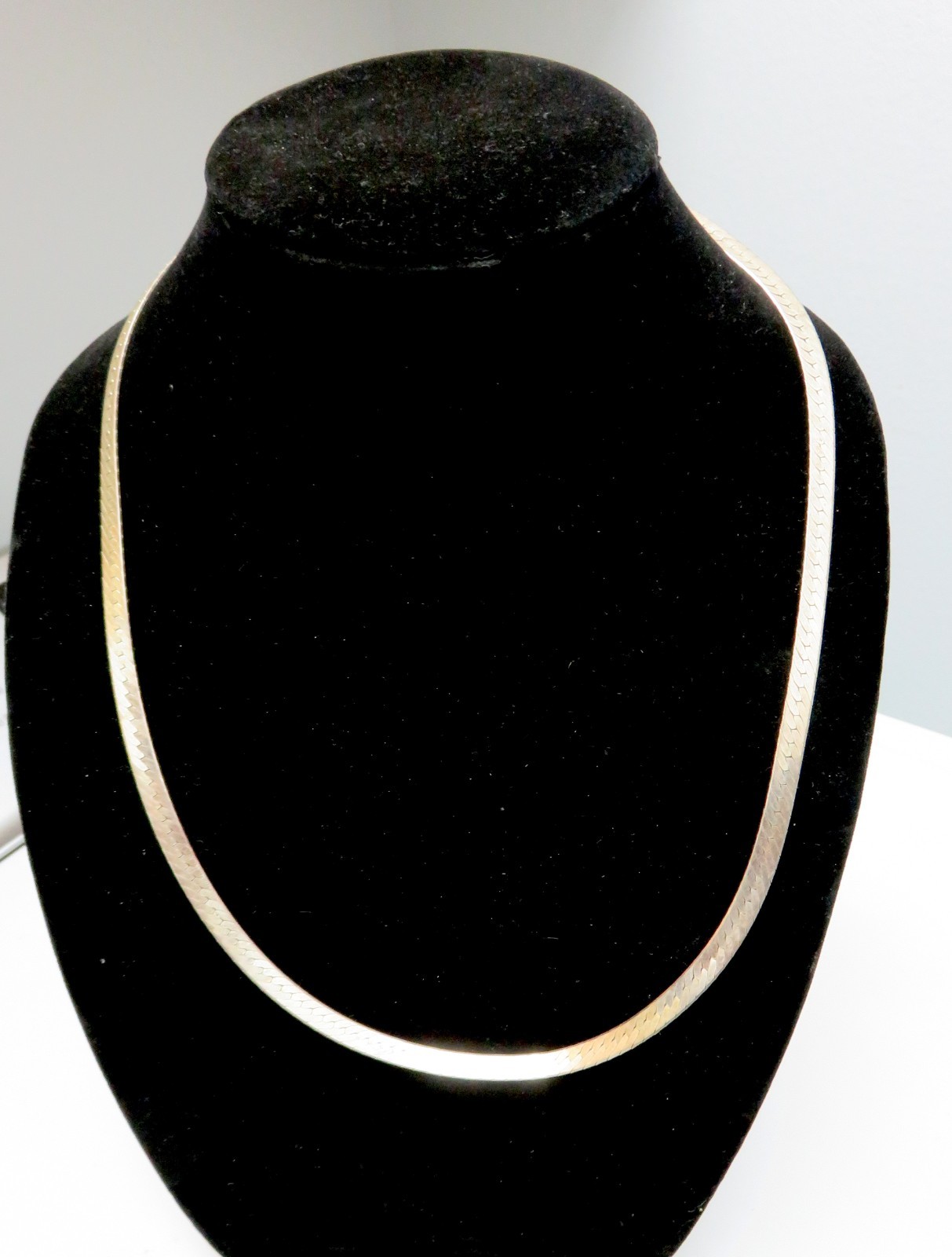 24″ Sterling Silver Herringbone Necklace 30 grams, Excellent, 925 Italy