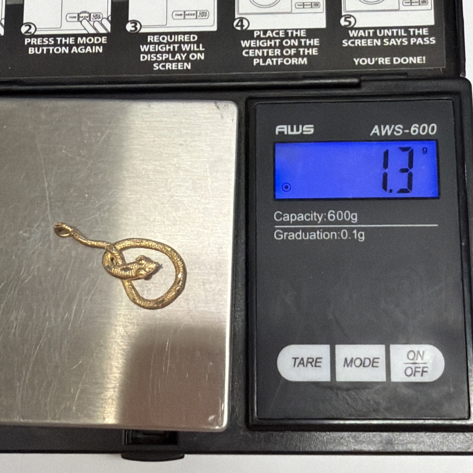 14k Vintage Dangling Snake Pendant 1”