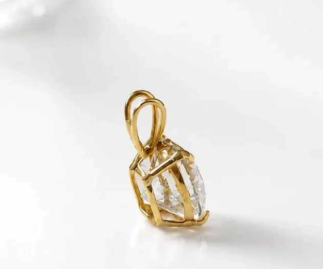 IGI 3 CT ROUND-Cut Lab Grown Diamond Pendant EF/VS1 14K Yellow Gold IGI No Chain